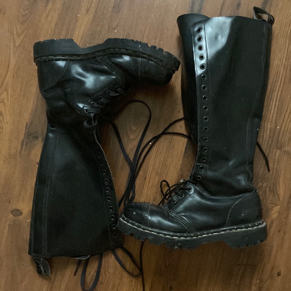 Knee-high steel-toe vintage Gripfast boots